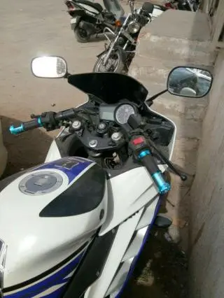 Yamaha YZF-R15 2.0 150cc 2013