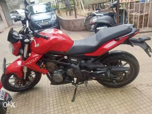 Benelli TNT 300 2016