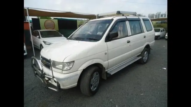 Chevrolet Tavera NY ELITE LS B3 10 STR BS III 2011