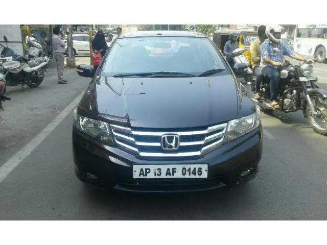 Honda City 1.5 V MT 2013