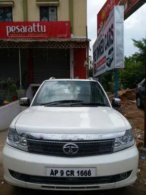 Tata Safari Storme 2.2 VX 4x2 2012