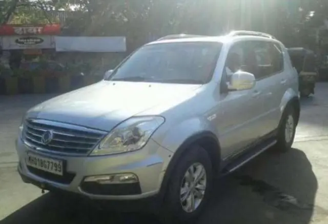 Mahindra Ssangyong Rexton RX7 2013