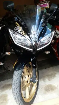 Yamaha YZF-R15 150cc 2015