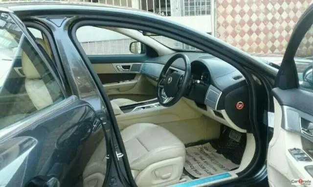 Jaguar XF 2.2 DIESEL 2013