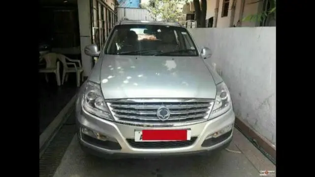 Mahindra Ssangyong Rexton RX7 2013