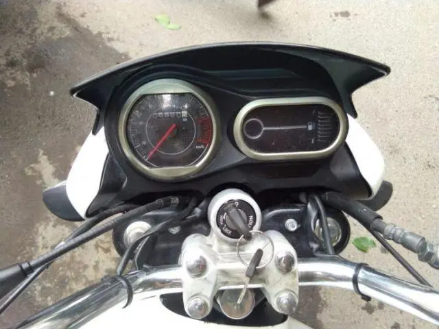 Bajaj V15 150cc 2016