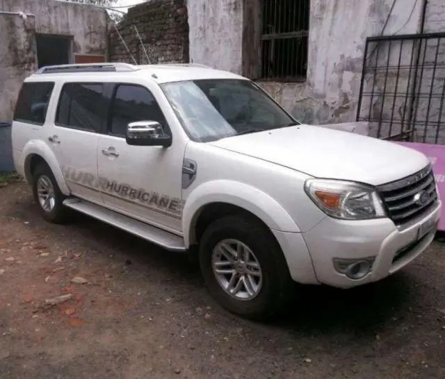 Ford Endeavour 2.5L 4x2 2012