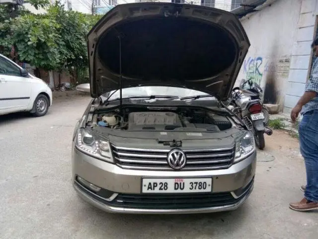 Volkswagen Passat Highline 2.0 TDI 2012