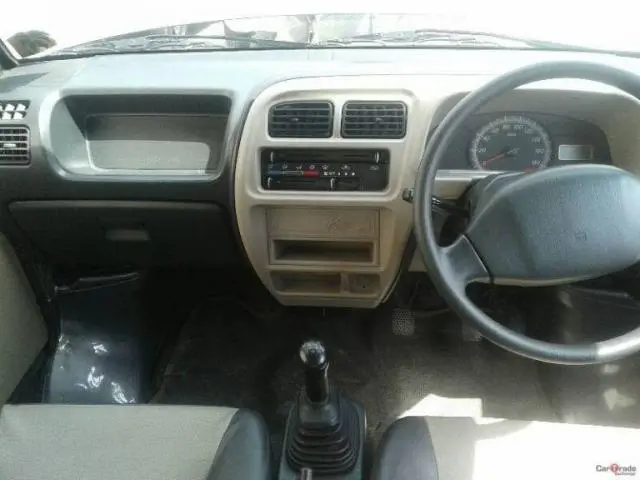 Maruti Suzuki Eeco 5 STR AC CNG 2012