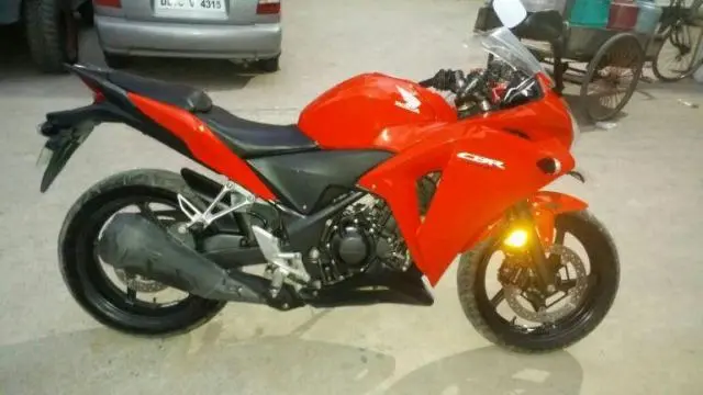 Honda CBR 250R 2015