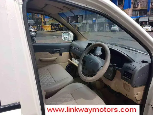 Chevrolet Tavera NEO 3 LS 10 STR BS IV 2015