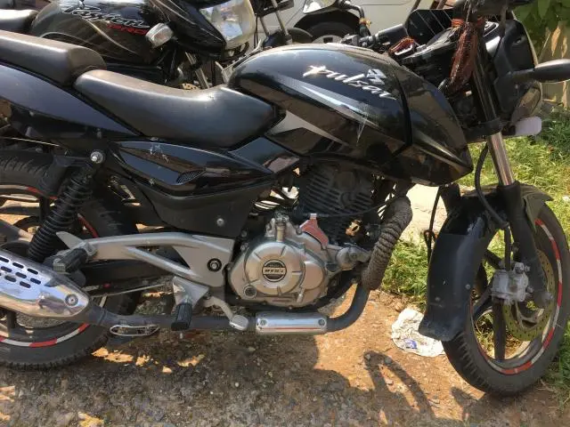 Bajaj Pulsar 180cc 2015
