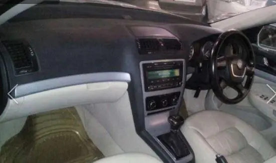 Skoda Laura Ambition 1.8 TSI At 2010