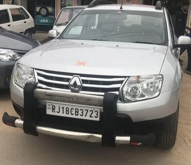 Renault Duster 85 PS Base 4X2 MT 2015
