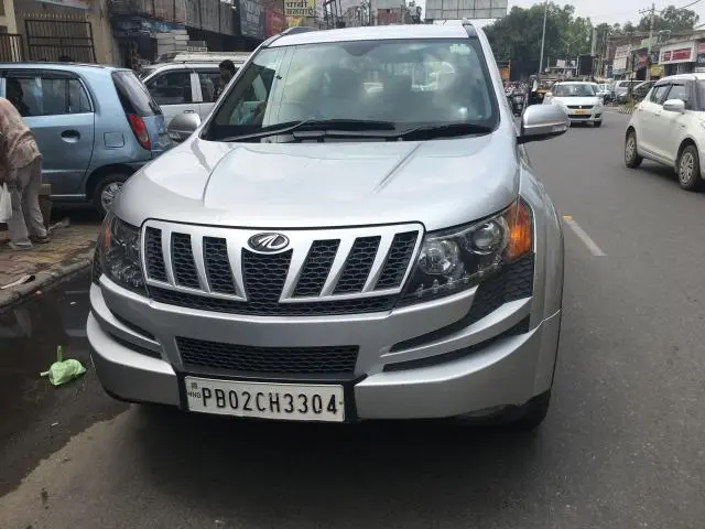 Mahindra XUV500 W8 2WD 2014