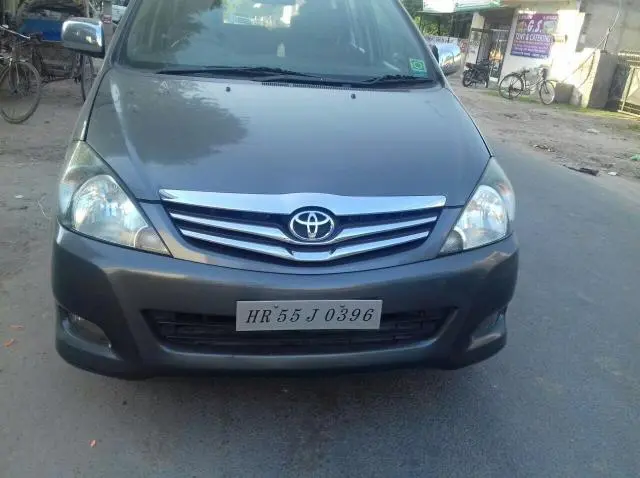 Toyota Innova 2.5 V 2009