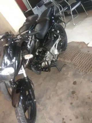 Bajaj Pulsar 180cc 2015