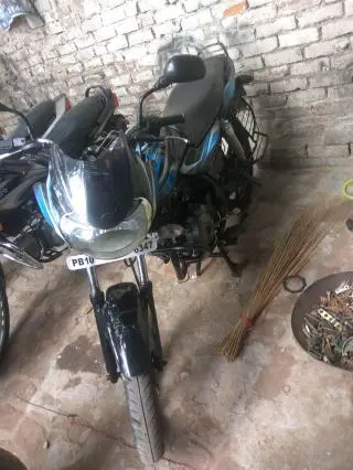 Bajaj Discover 100cc 2016