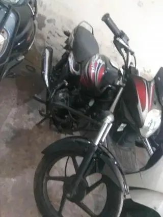 Bajaj Discover 100cc  2012