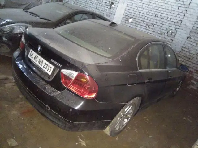 BMW 3 Series 320i 2009