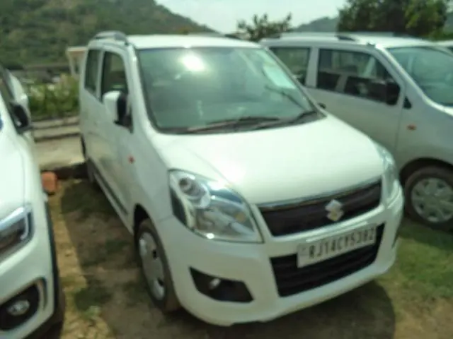Maruti Suzuki WAGON R 1.0 VXi 2015