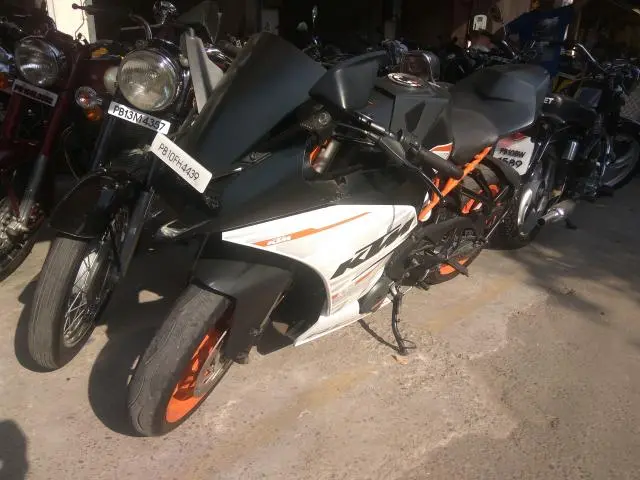 KTM RC 200cc 2015