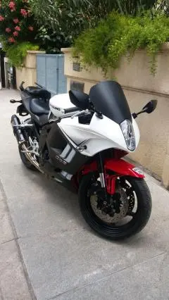 Hyosung GT650R 2014