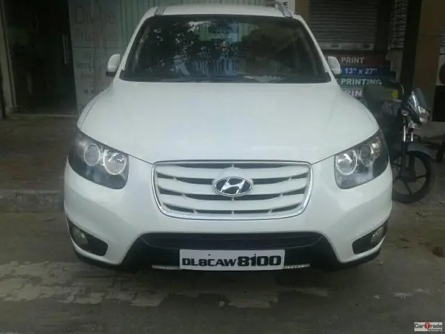 Hyundai Santa FE 2 WD AT 2011