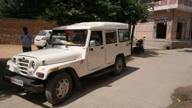 Mahindra MAXX Pickup 2011