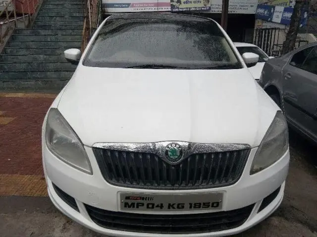 Skoda Rapid Elegance 1.6 TDI CR MT 2015