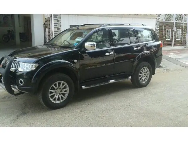 Mitsubishi Pajero Sport 2.5 MT 2013