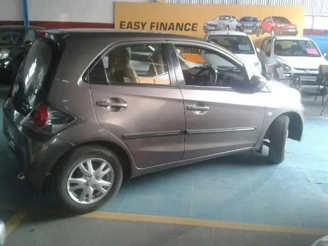 Honda Brio V MT 2012