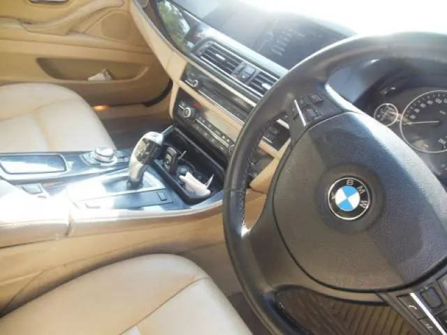 BMW 5 Series 523I 2010