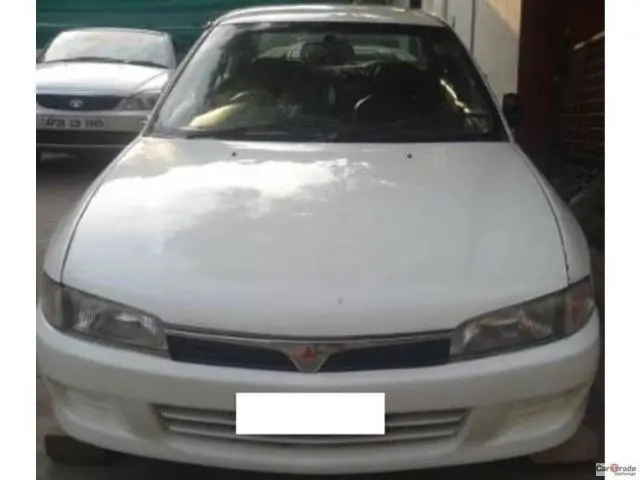 Mitsubishi Lancer GLXI 1.5 2002