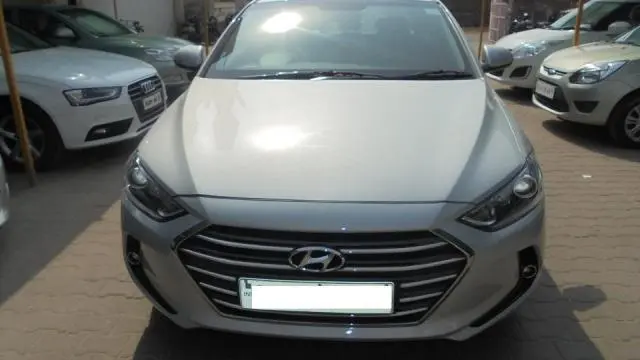 Hyundai Elantra 1.6 SX (O) AT 2017