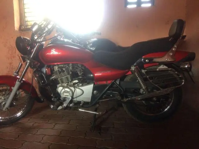 Bajaj Avenger 220cc 2012