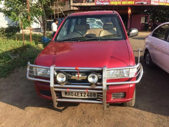 Chevrolet Tavera LS 2.5 2011