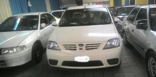 Mahindra Verito 1.5 D4 2011