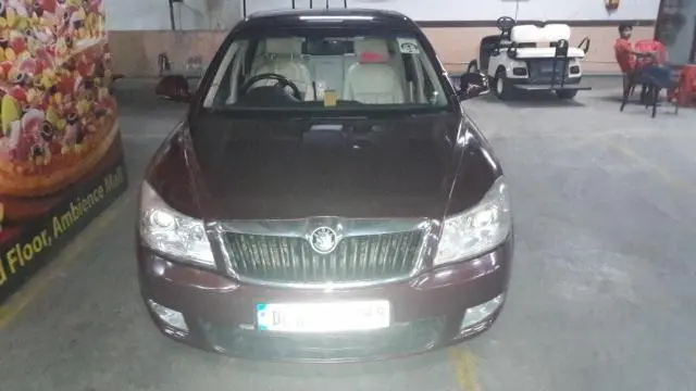 Skoda Laura AMBIENTE 2.0 TDI CR AT 2012
