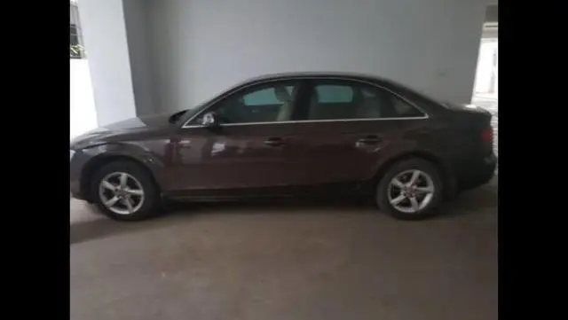 Audi A4 2.0 TDI S line 2012