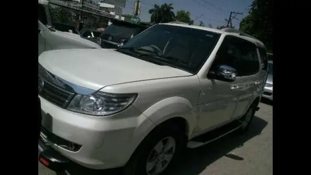 Tata Safari Storme 2.2 VX 4x2 2016
