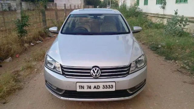 Volkswagen Passat Comfortline 2.0 TDI AT 2011