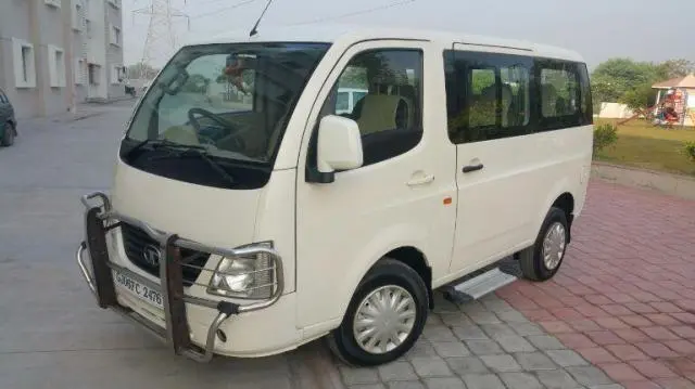 Tata Venture EX 7 STR 2012