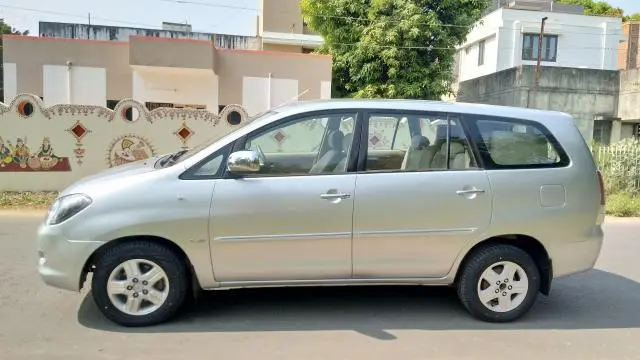 Toyota Innova 2.5 V 7 STR 2008
