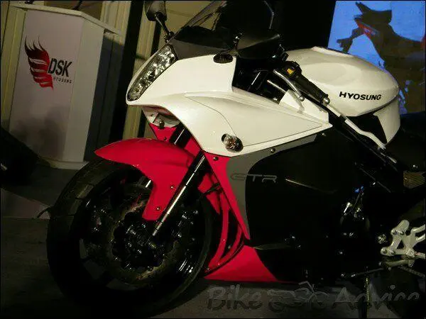 Hyosung GT650R 2014
