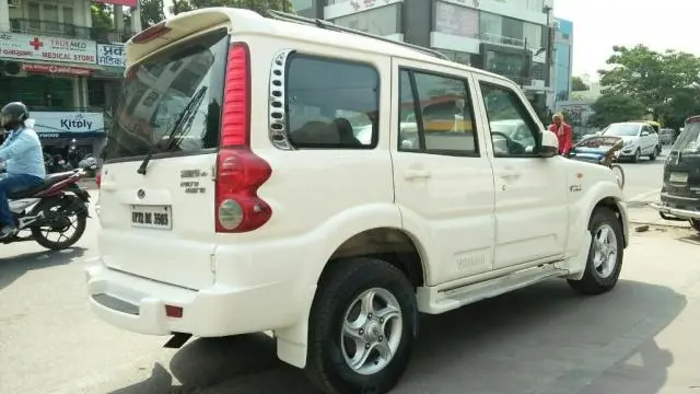 Mahindra Scorpio VLX 2WD BSIII 2010