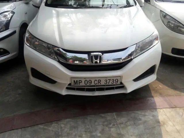 Honda City SV i-DTEC 2015