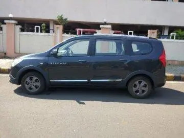 Renault Lodgy 110 PS RXZ 7 STR STEPWAY 2016