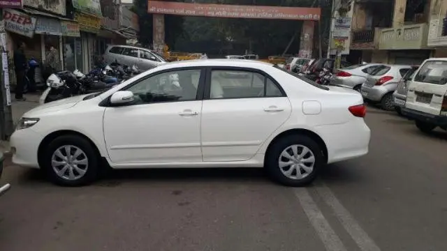 Toyota Corolla Altis 1.8 G 2010