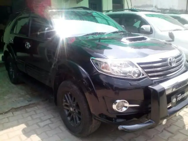 Toyota Fortuner 3.0 4x2 MT 2015